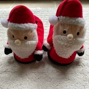 Santa Claus Slippers XMAS--Unisex--Medium--NEW w/o Tags